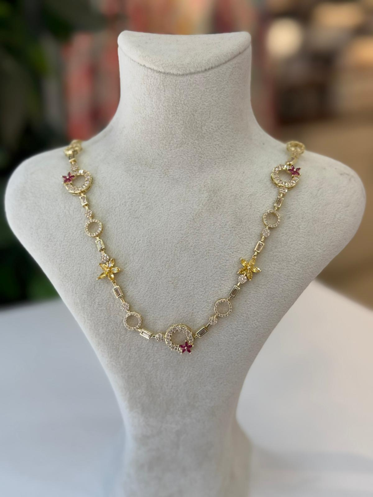 Çiçek Halkası Kolye