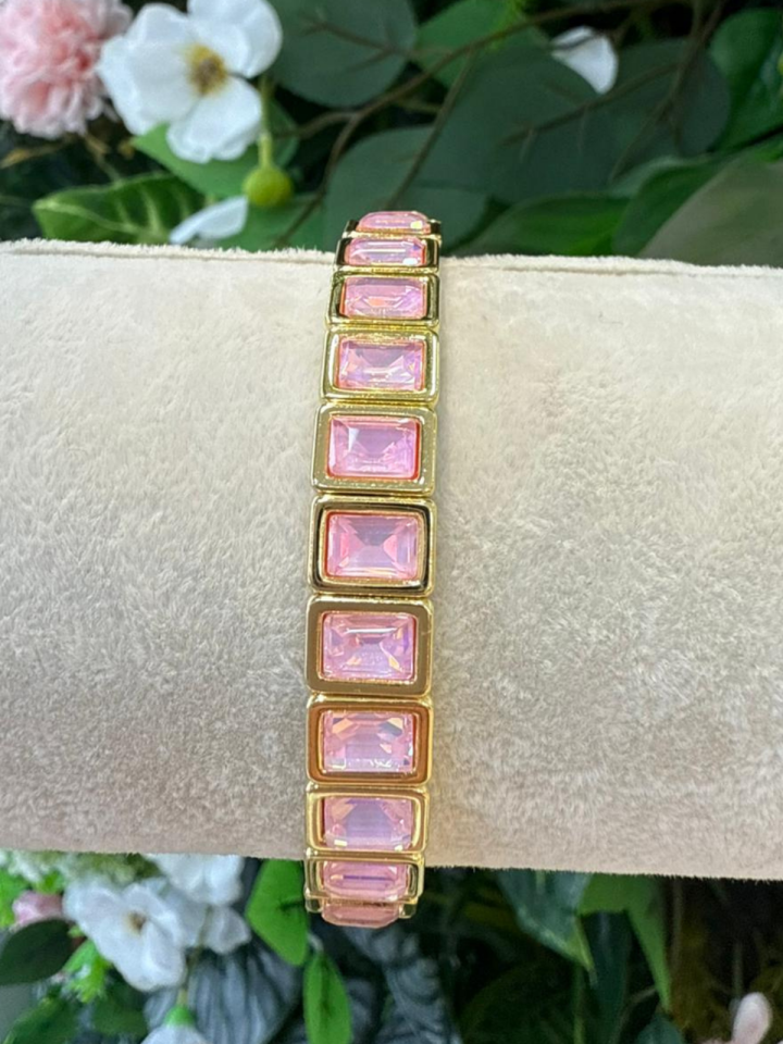 Pembe Taşlı Altın Bileklik