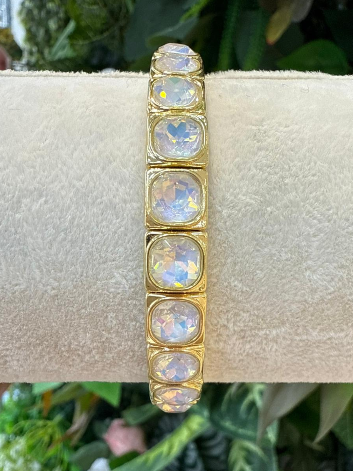 Işıltılı Taşlı Altın Bileklik